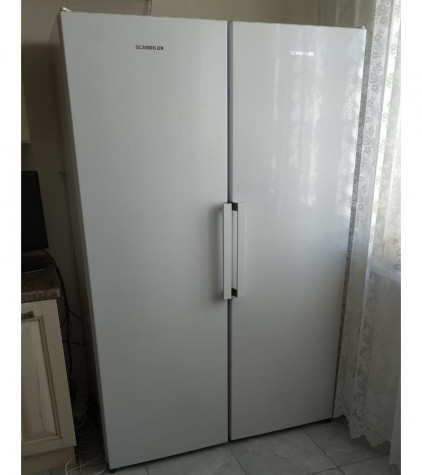 ����������� Side-by-Side SCANDILUX SBS711Y02W